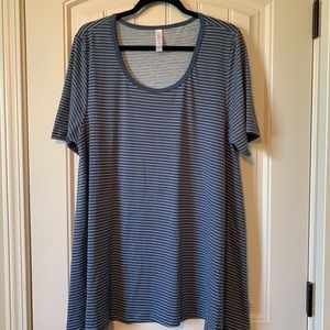 LulaRoe Perfect T